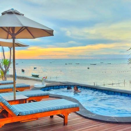 Double'A Beach House นูซาเลมโบงัน ภายนอก รูปภาพ
