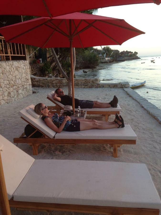Double'A Beach House นูซาเลมโบงัน ภายนอก รูปภาพ