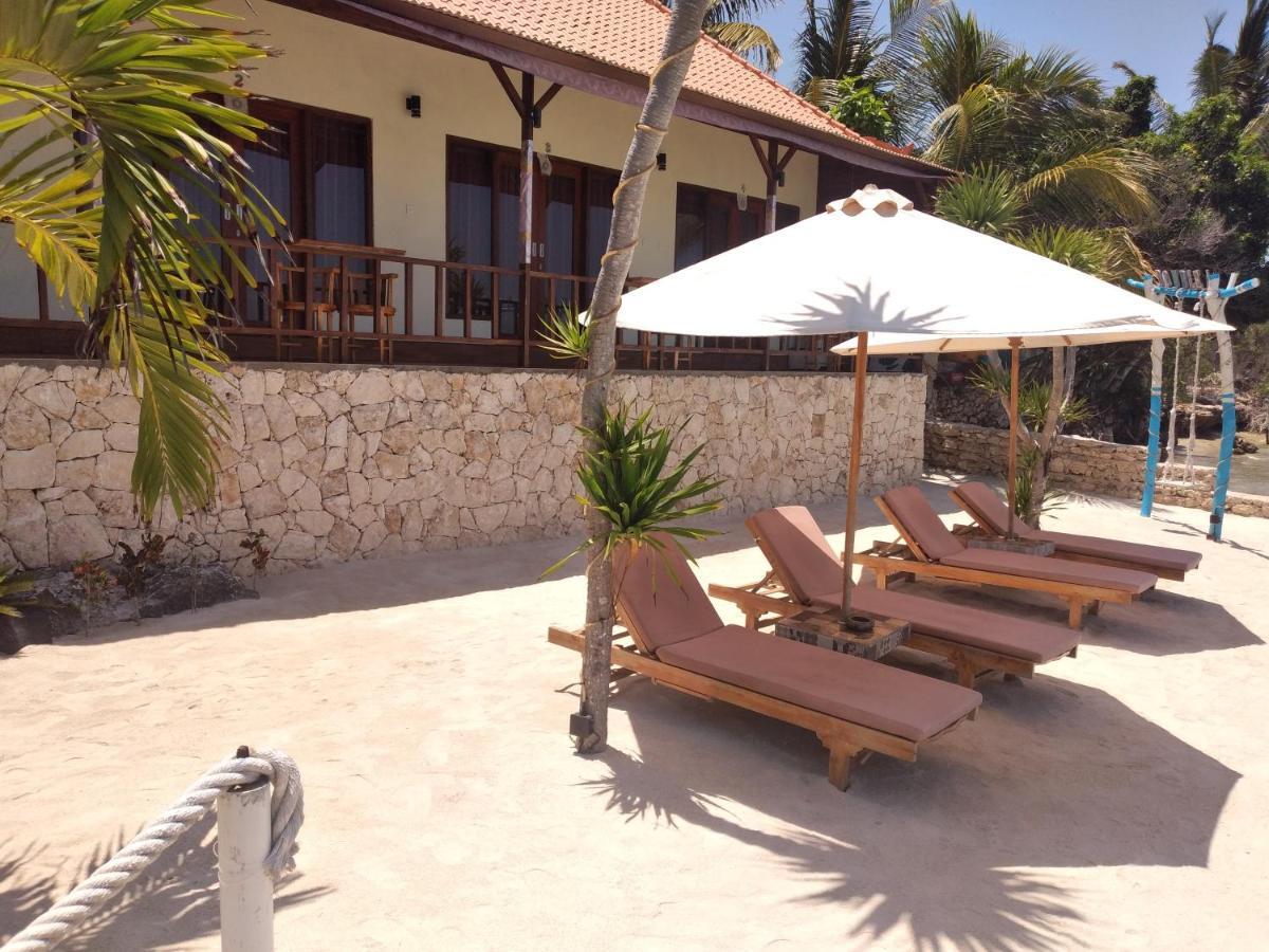 Double'A Beach House นูซาเลมโบงัน ภายนอก รูปภาพ